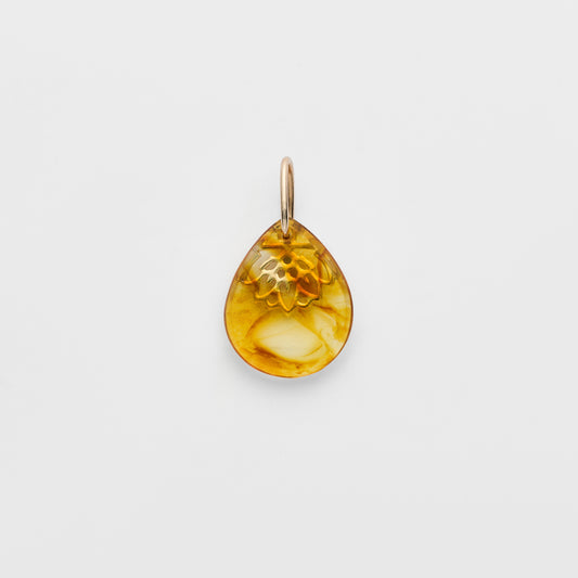 K5 Amber Charm