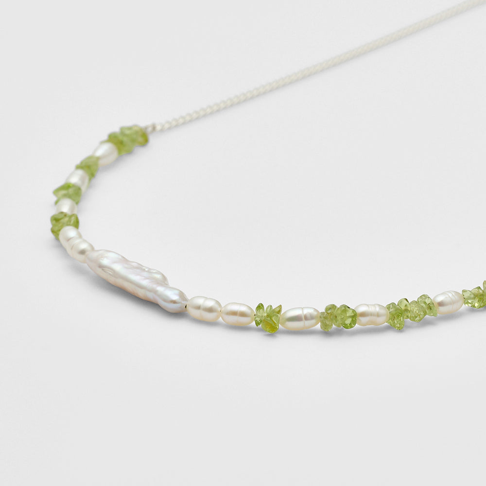 Silver Freshwater Pearl/Peridot Necklace