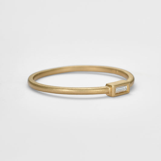 K10 Diamond Ring (L) / (0.02Ct)