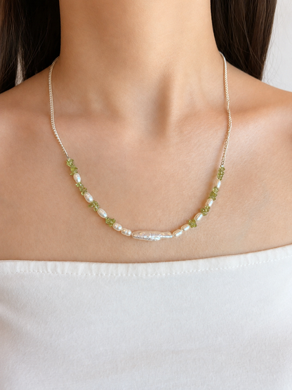 Silver Freshwater Pearl/Peridot Necklace