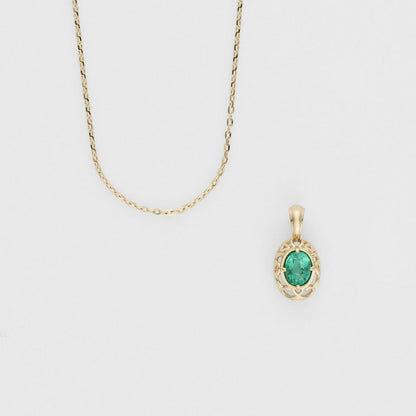 <May Birthstone> K10 Emerald Necklace