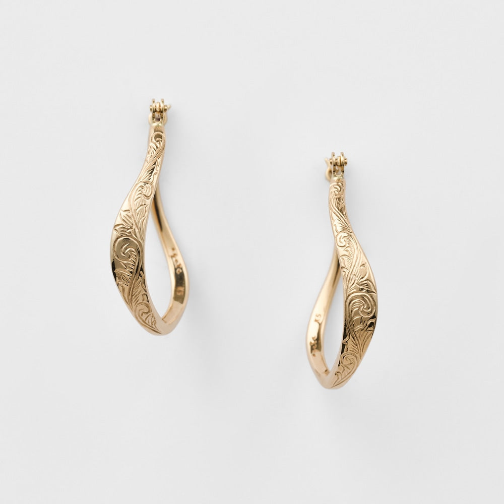 K5 Curved Earrings