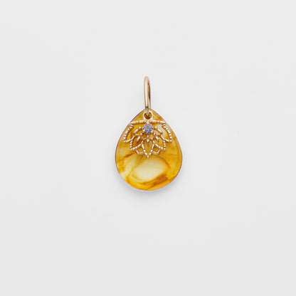 K5 Amber Charm
