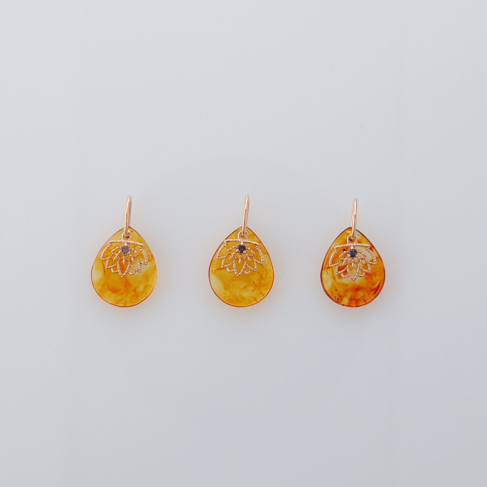 K5 Amber Charm