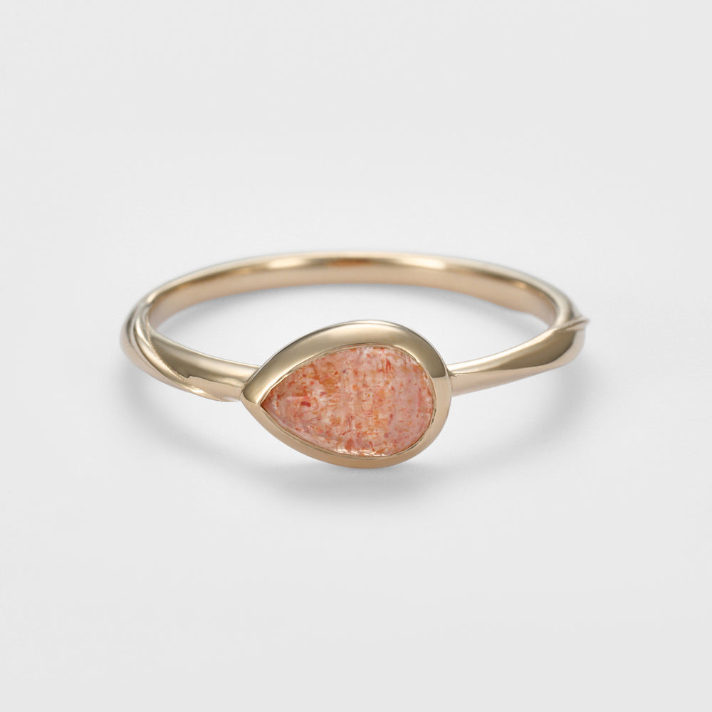 Gold Sunstone Ring