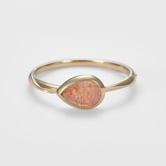 Gold Sunstone Ring