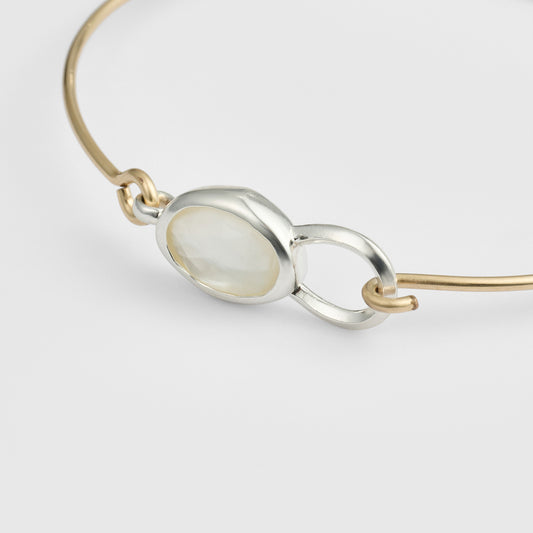 Silver/K14Gf Quartz Shell Bangle