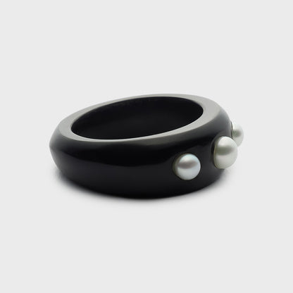 Horn/Pearl Ring