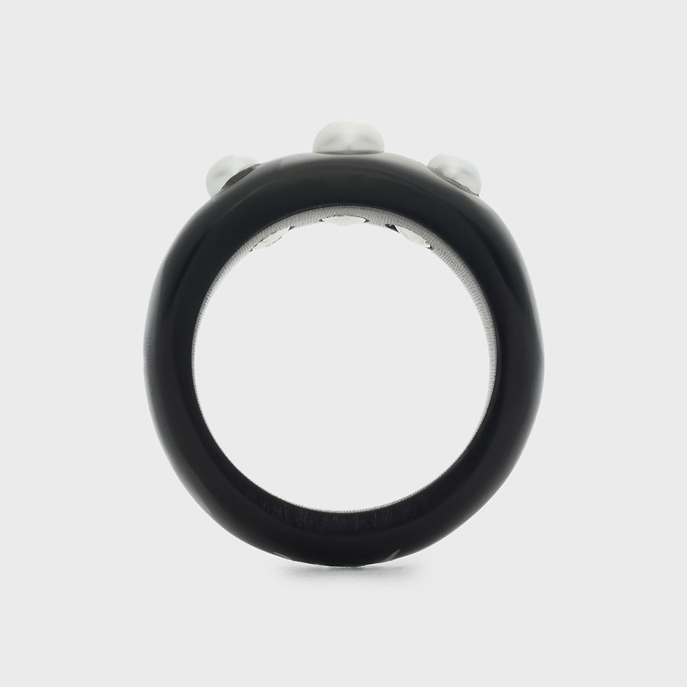 Horn/Pearl Ring