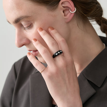 Horn/Pearl Ring