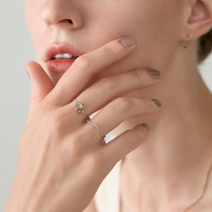 K10 Quartz/Shell Chain Ring