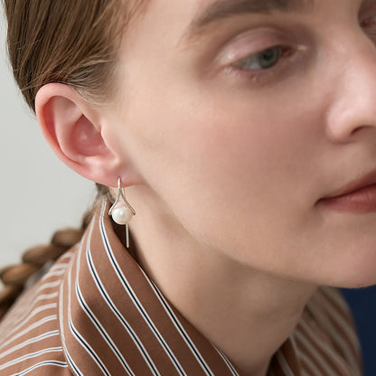 Silver Pearl Earrings