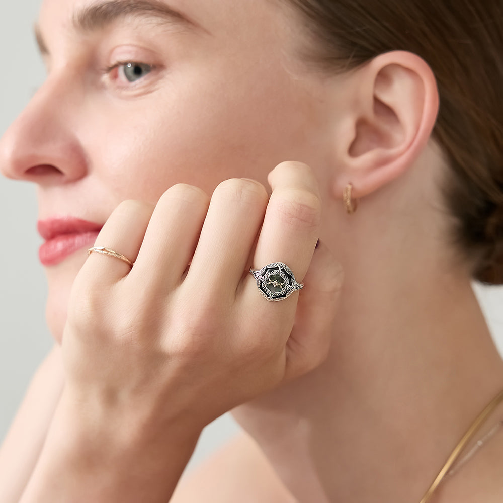 Silver/K10 Black Shell Ring